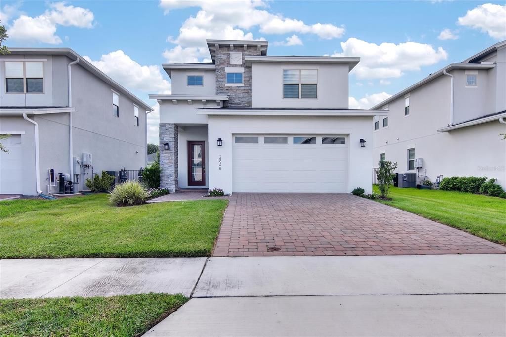 For Sale: $598,000 (4 beds, 3 baths, 2717 Square Feet)