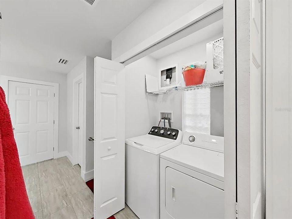 For Sale: $519,900 (3 beds, 2 baths, 1621 Square Feet)