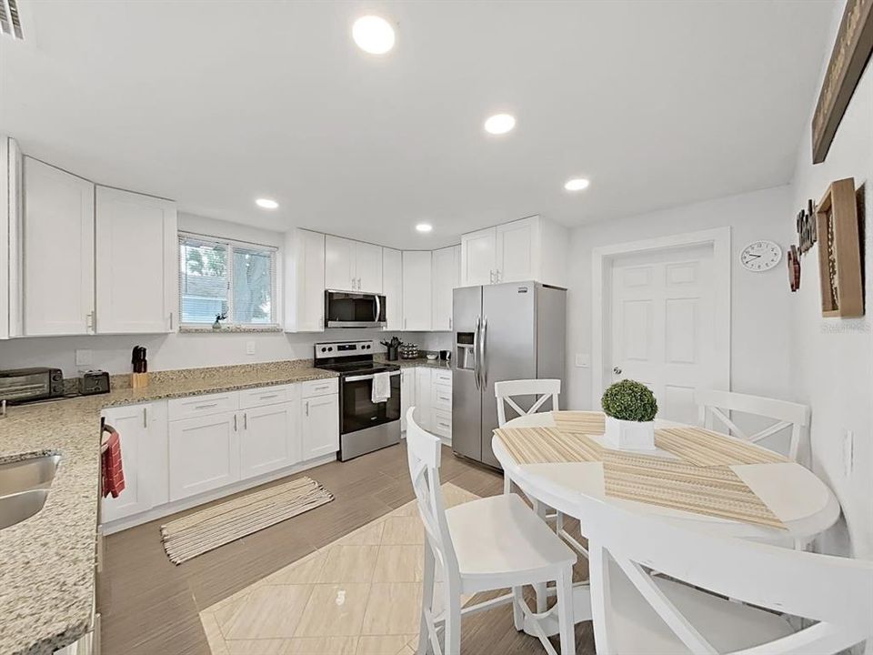 For Sale: $519,900 (3 beds, 2 baths, 1621 Square Feet)
