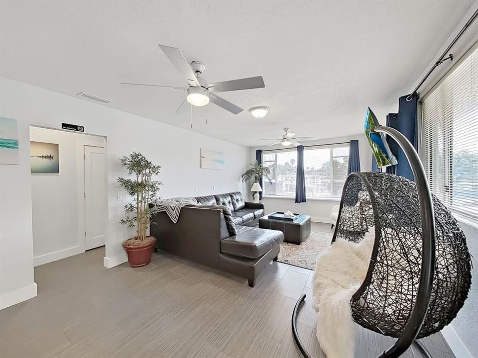 For Sale: $519,900 (3 beds, 2 baths, 1621 Square Feet)