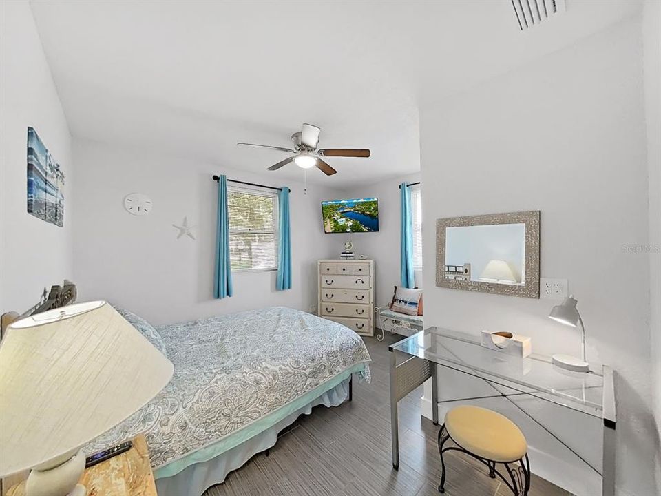 For Sale: $519,900 (3 beds, 2 baths, 1621 Square Feet)