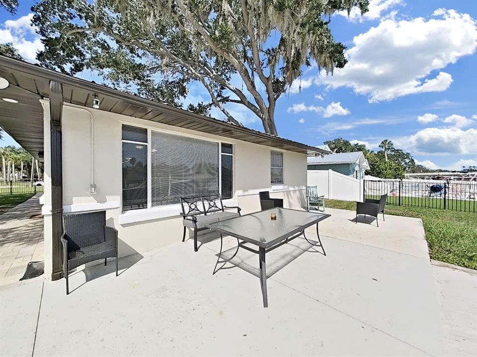 For Sale: $519,900 (3 beds, 2 baths, 1621 Square Feet)