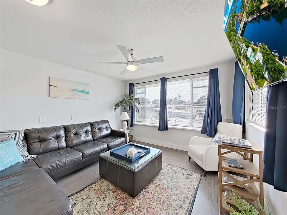 For Sale: $519,900 (3 beds, 2 baths, 1621 Square Feet)