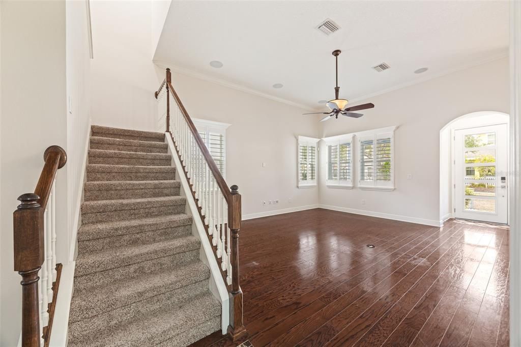 For Sale: $550,000 (5 beds, 4 baths, 3158 Square Feet)