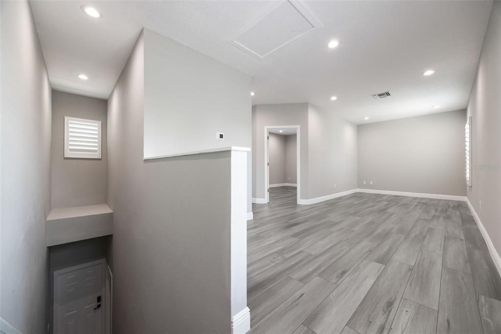 For Sale: $550,000 (5 beds, 4 baths, 3158 Square Feet)