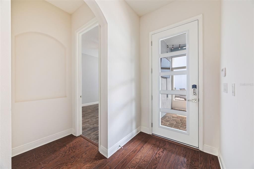 For Sale: $550,000 (5 beds, 4 baths, 3158 Square Feet)