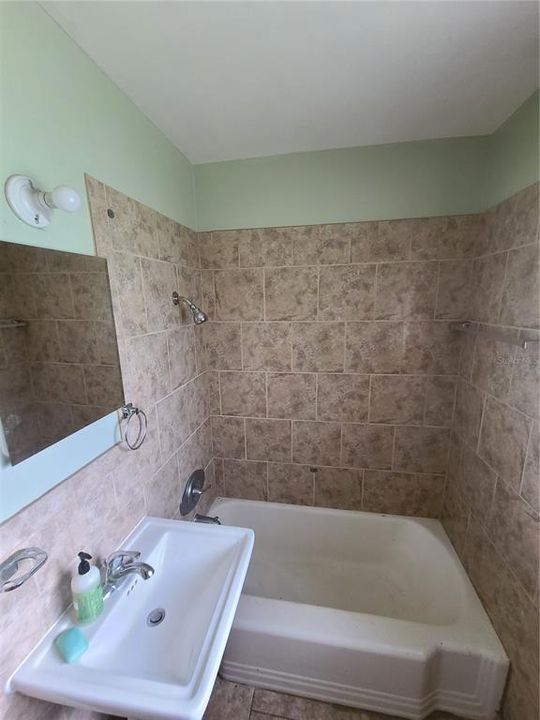 На продажу: $225,000 (3 спален, 2 ванн, 1035 Квадратных фут)