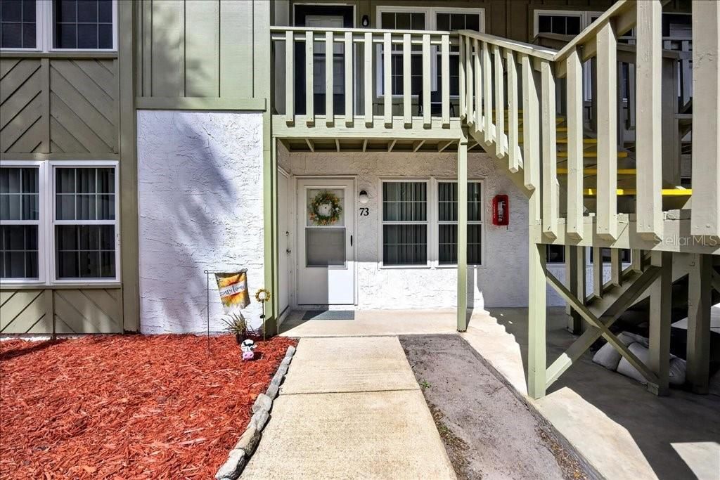 For Sale: $129,900 (2 beds, 1 baths, 784 Square Feet)
