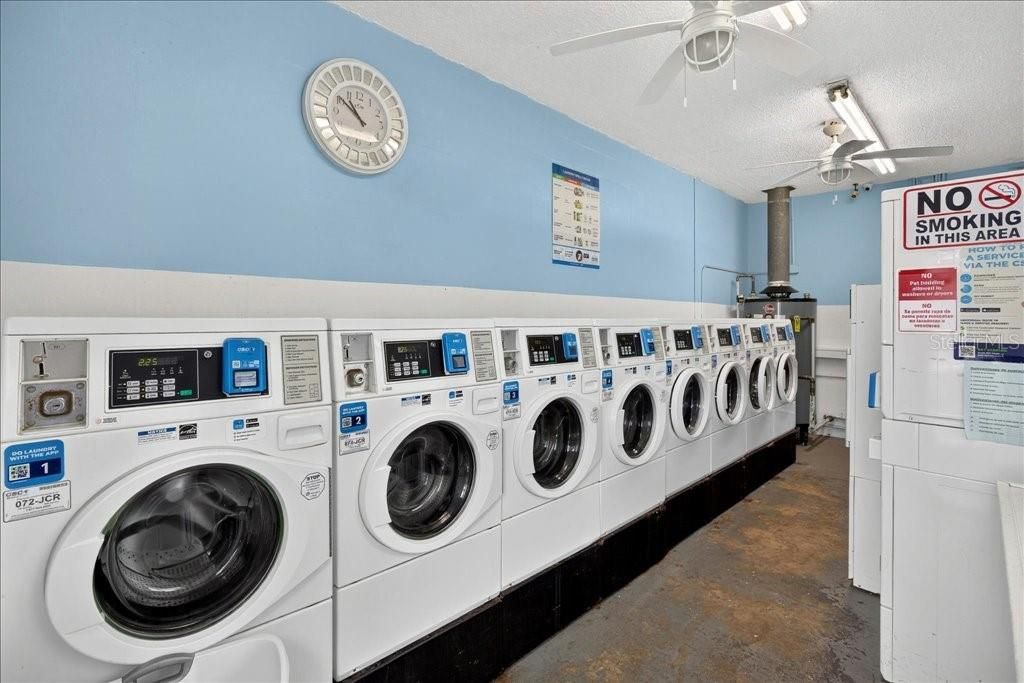 For Sale: $129,900 (2 beds, 1 baths, 784 Square Feet)
