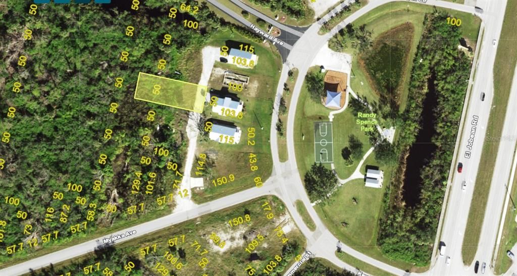 На продажу: $9,900 (0.15 acres)