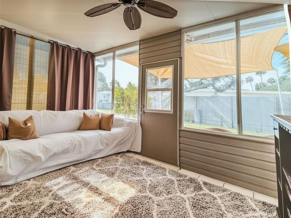 En Venta: $384,900 (2 camas, 1 baños, 1000 Pies cuadrados)