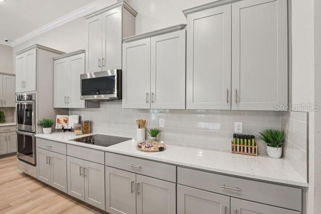 Active With Contract: $579,990 (5 beds, 3 baths, 3130 Square Feet)