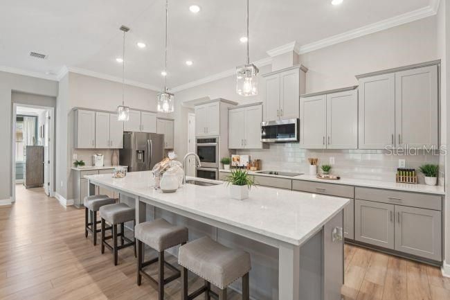 Active With Contract: $579,990 (5 beds, 3 baths, 3130 Square Feet)