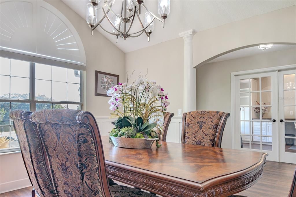 For Rent: $4,999 (5 beds, 3 baths, 3900 Square Feet)