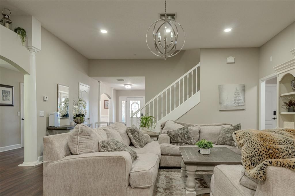 For Rent: $4,999 (5 beds, 3 baths, 3900 Square Feet)