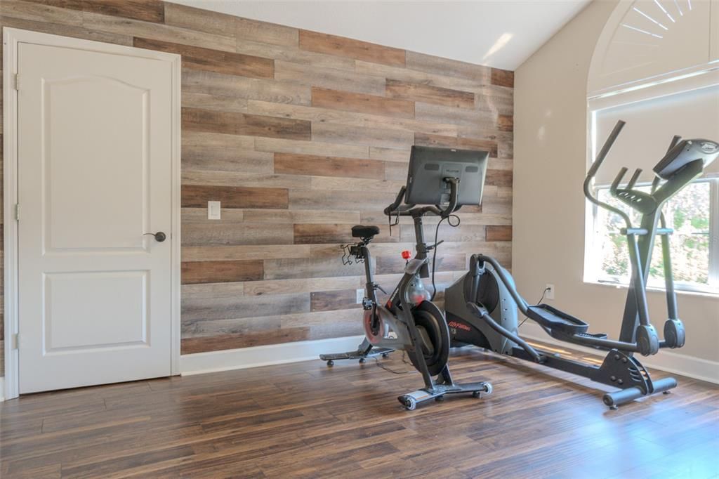 For Rent: $4,999 (5 beds, 3 baths, 3900 Square Feet)
