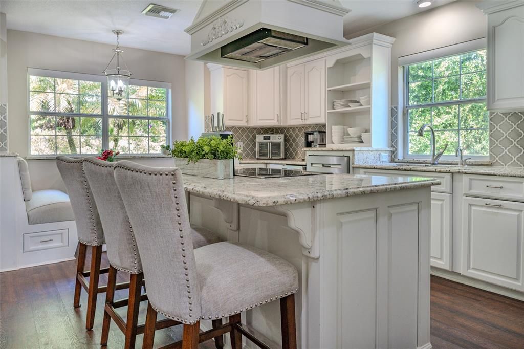 For Rent: $4,999 (5 beds, 3 baths, 3900 Square Feet)