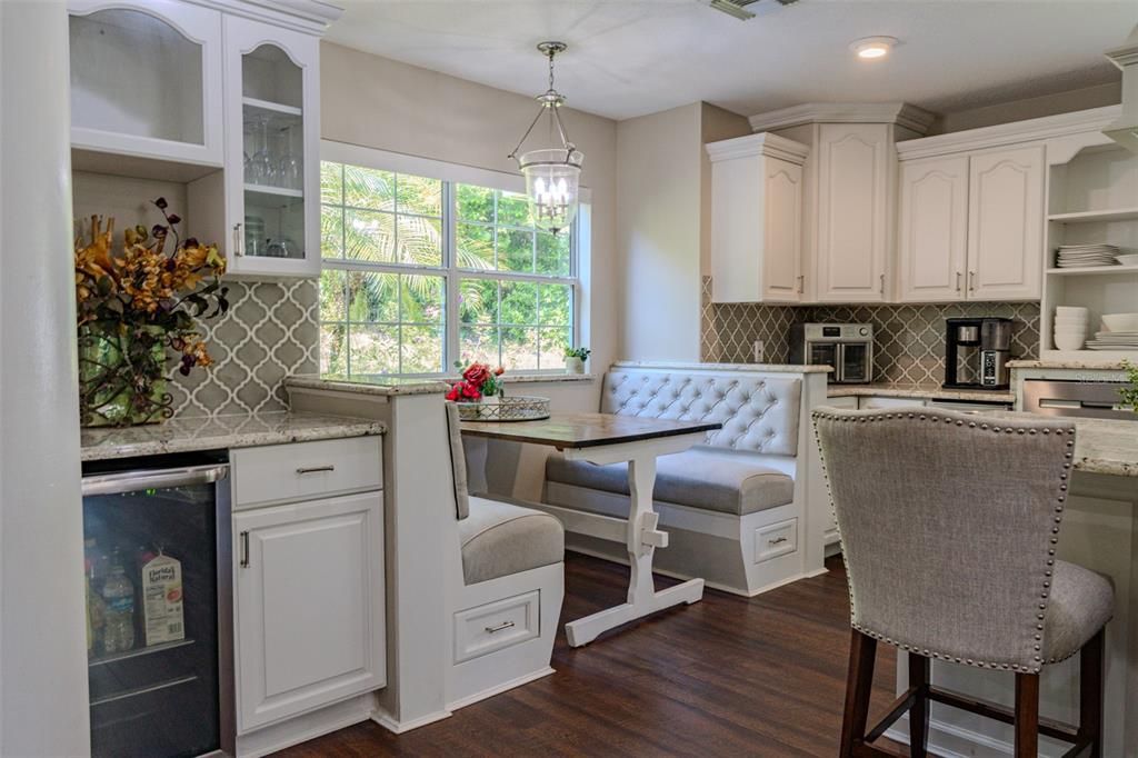 For Rent: $4,999 (5 beds, 3 baths, 3900 Square Feet)