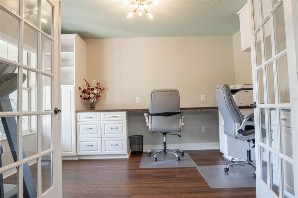 For Rent: $4,999 (5 beds, 3 baths, 3900 Square Feet)