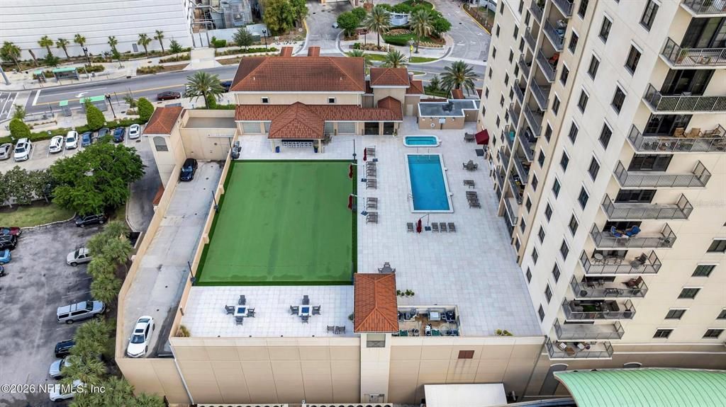 En Venta: $345,000 (2 camas, 2 baños, 1329 Pies cuadrados)