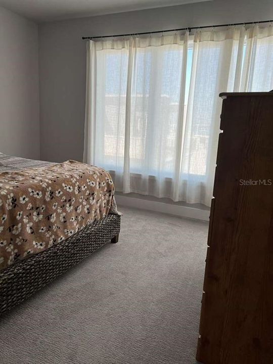 For Rent: $2,700 (5 beds, 4 baths, 2630 Square Feet)