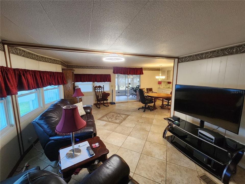 En Venta: $159,900 (2 camas, 2 baños, 1056 Pies cuadrados)
