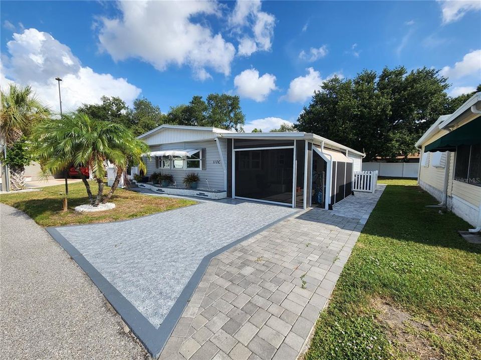 En Venta: $159,900 (2 camas, 2 baños, 1056 Pies cuadrados)