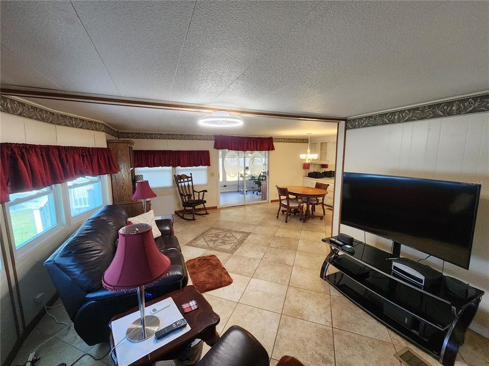 En Venta: $159,900 (2 camas, 2 baños, 1056 Pies cuadrados)