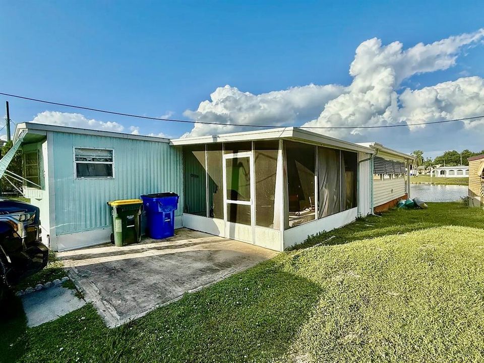 На продажу: $139,900 (2 спален, 1 ванн, 1008 Квадратных фут)