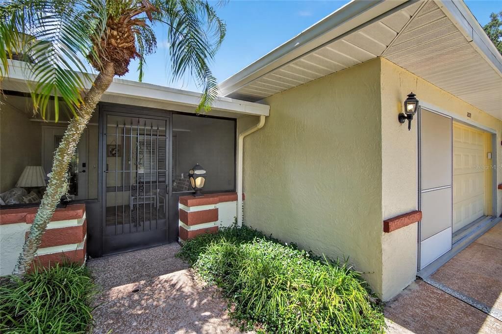 For Rent: $1,975 (2 beds, 2 baths, 1490 Square Feet)