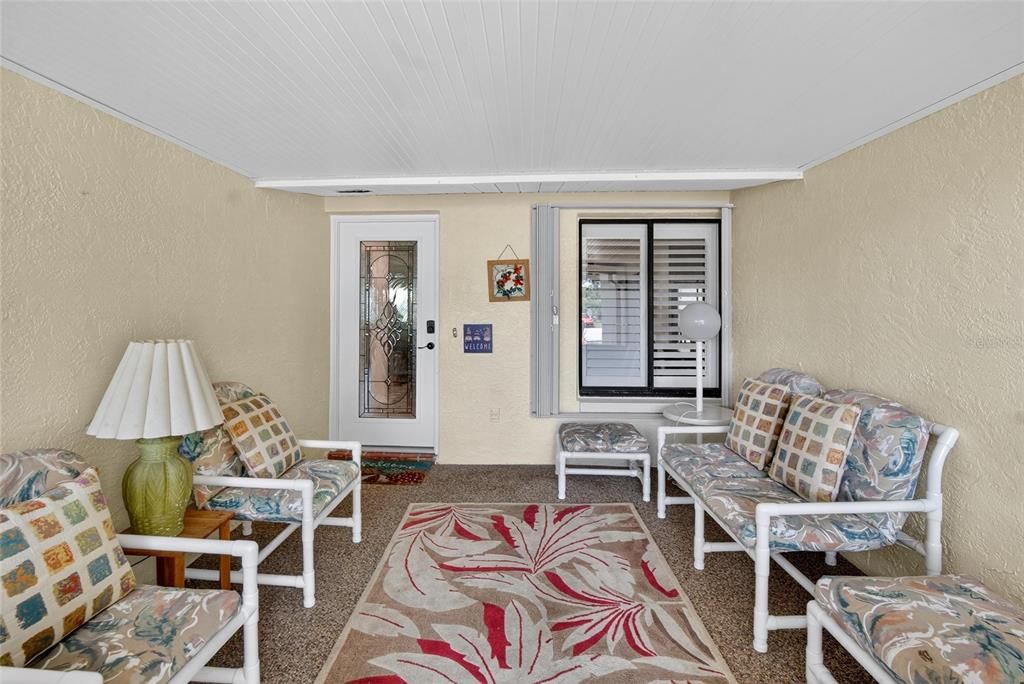 For Rent: $1,975 (2 beds, 2 baths, 1490 Square Feet)