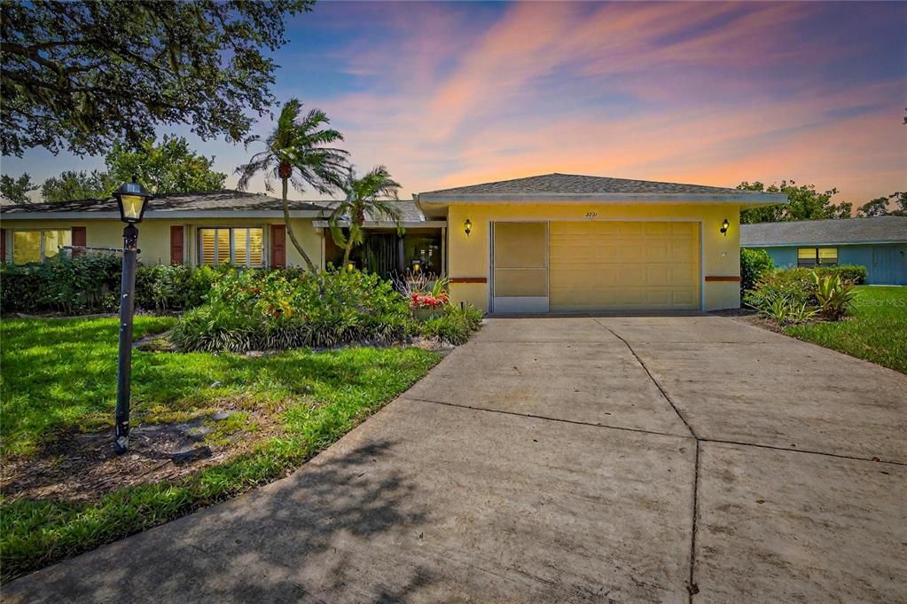 For Rent: $1,975 (2 beds, 2 baths, 1490 Square Feet)