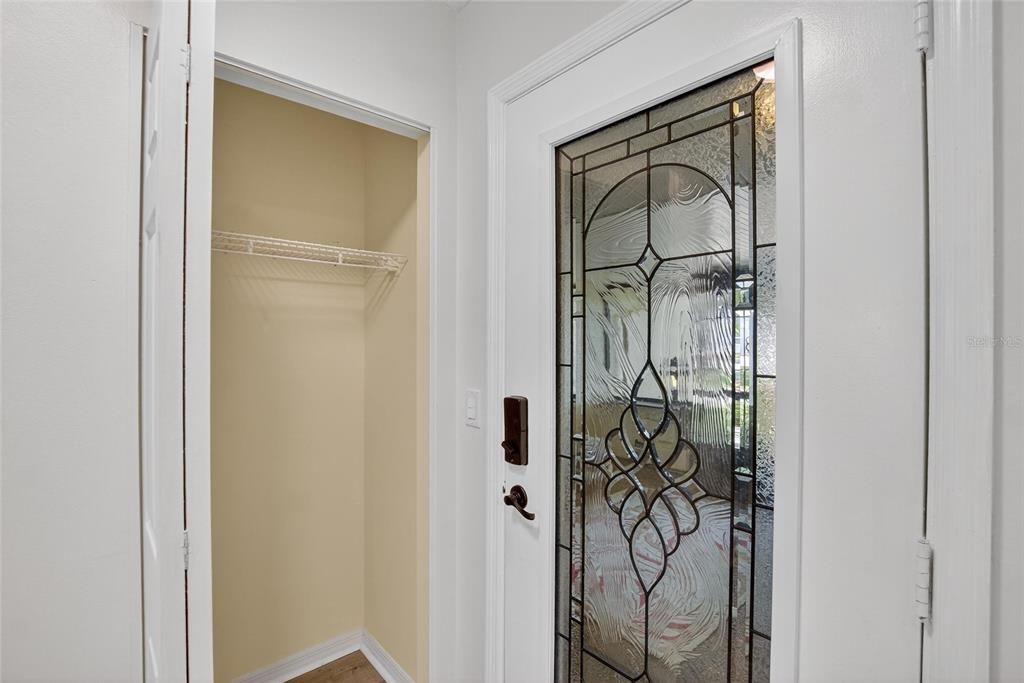 For Rent: $1,975 (2 beds, 2 baths, 1490 Square Feet)