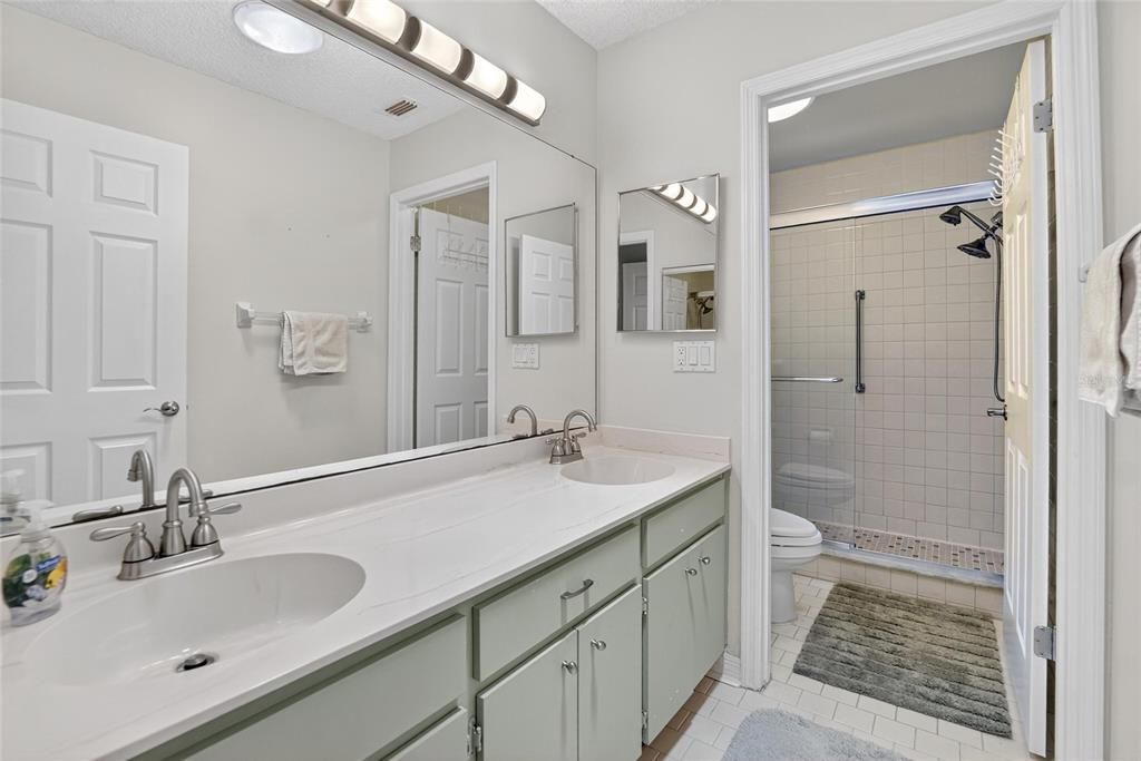 For Rent: $1,975 (2 beds, 2 baths, 1490 Square Feet)
