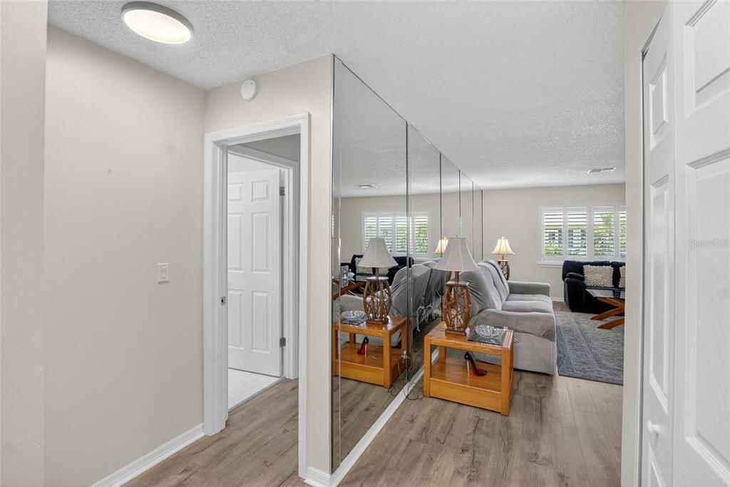 For Rent: $1,975 (2 beds, 2 baths, 1490 Square Feet)