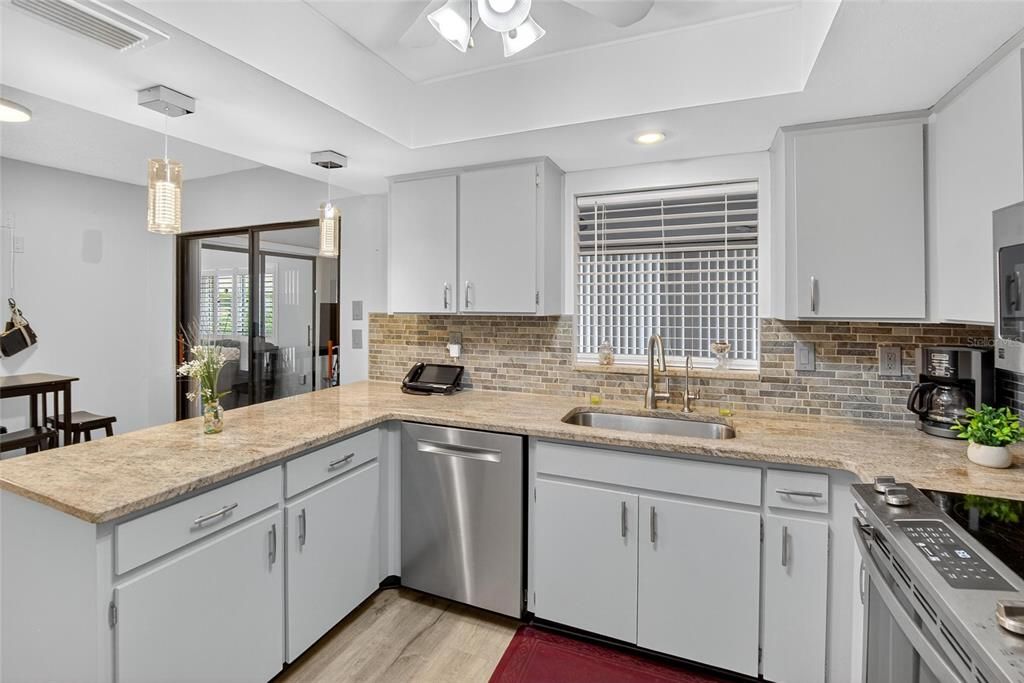 For Rent: $1,975 (2 beds, 2 baths, 1490 Square Feet)