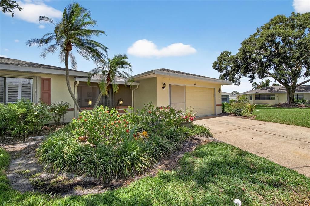 For Rent: $1,975 (2 beds, 2 baths, 1490 Square Feet)
