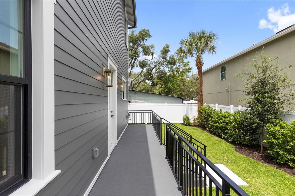 En Venta: $874,999 (5 camas, 2 baños, 2455 Pies cuadrados)
