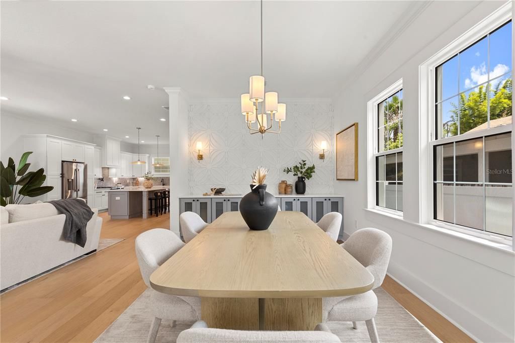 En Venta: $874,999 (5 camas, 2 baños, 2455 Pies cuadrados)