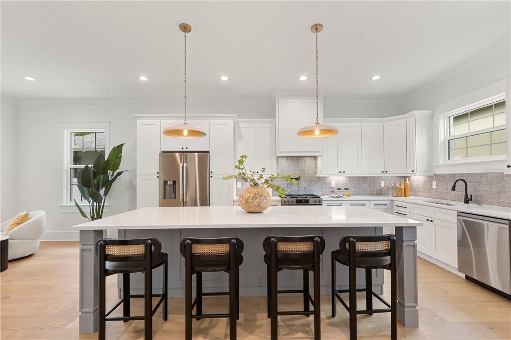 En Venta: $874,999 (5 camas, 2 baños, 2455 Pies cuadrados)