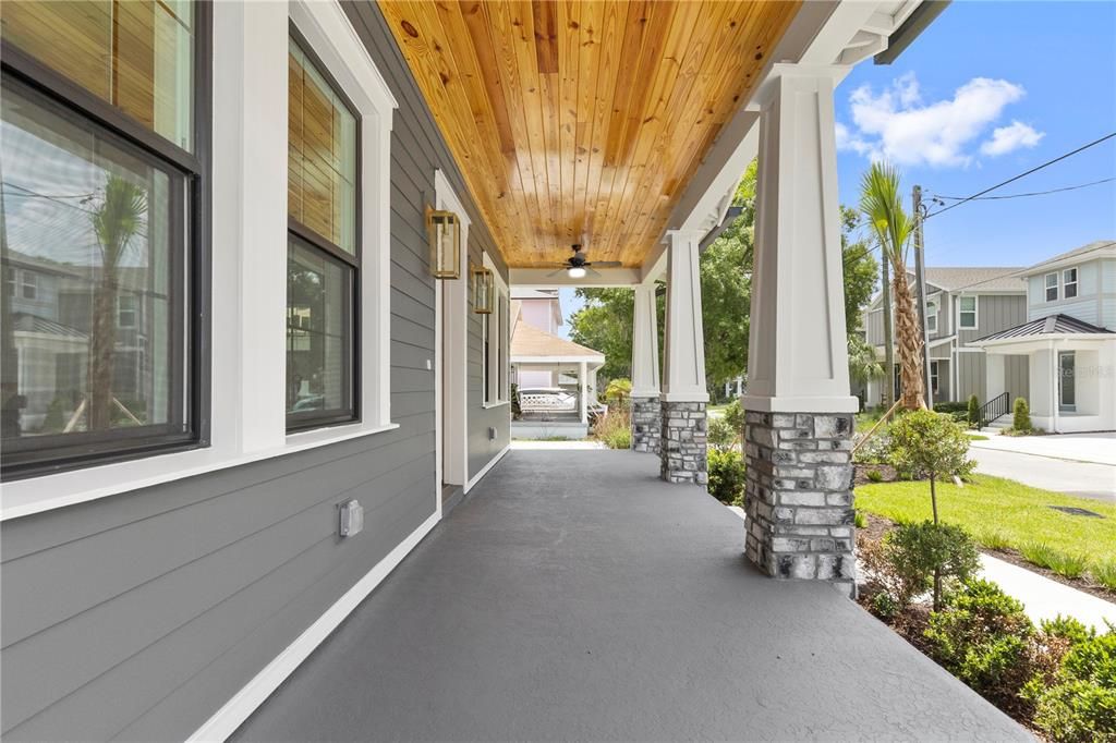 En Venta: $874,999 (5 camas, 2 baños, 2455 Pies cuadrados)