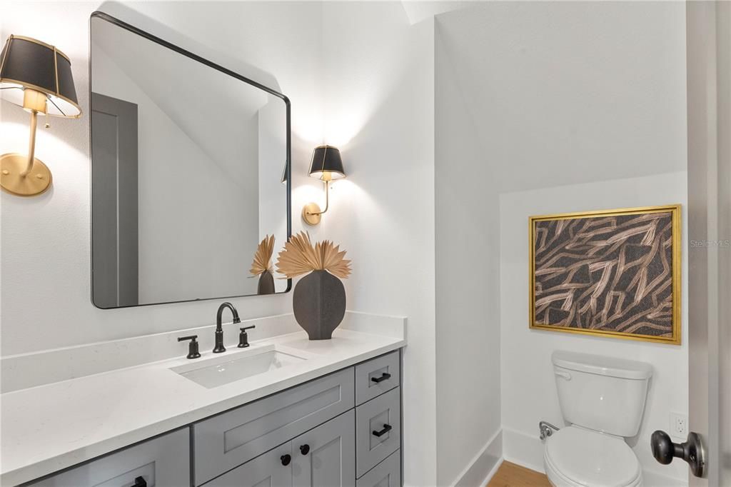 En Venta: $874,999 (5 camas, 2 baños, 2455 Pies cuadrados)