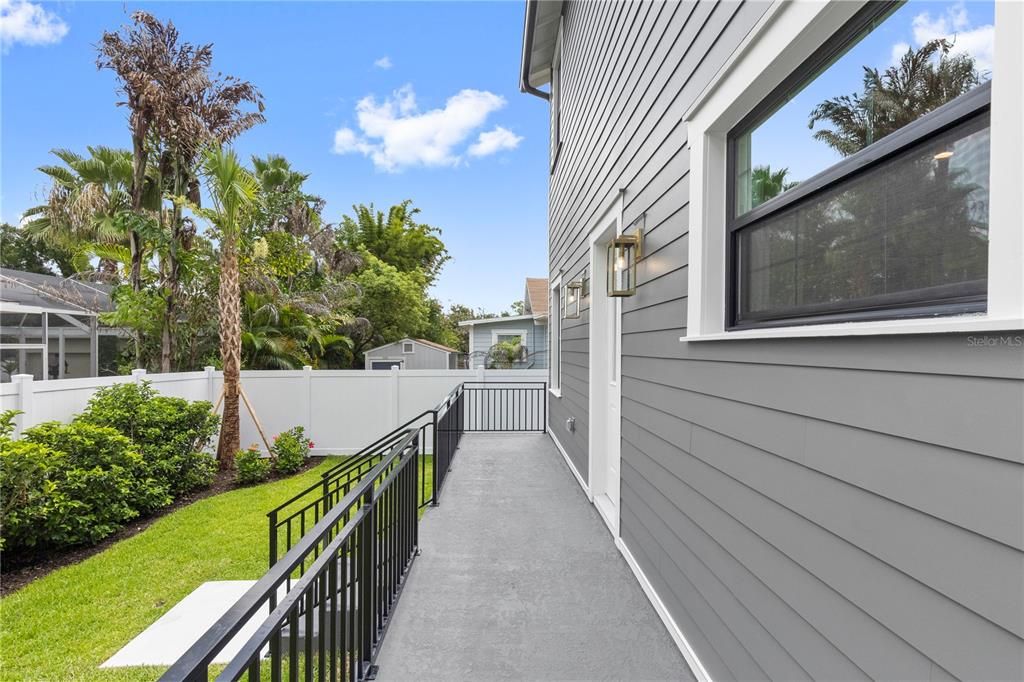 En Venta: $874,999 (5 camas, 2 baños, 2455 Pies cuadrados)