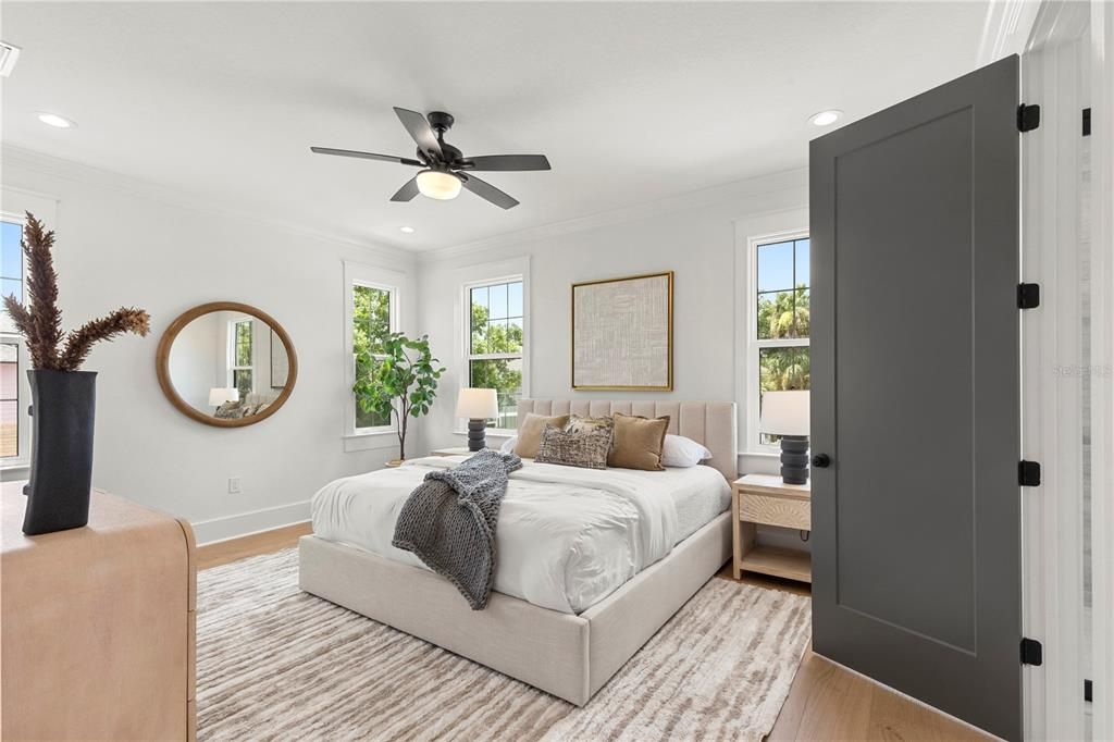 En Venta: $874,999 (5 camas, 2 baños, 2455 Pies cuadrados)