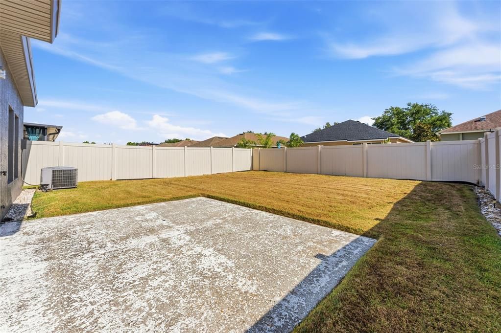 For Sale: $349,900 (3 beds, 2 baths, 2084 Square Feet)