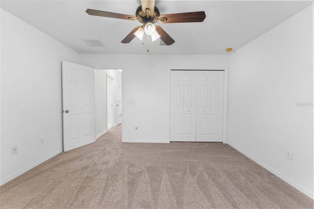 For Sale: $349,900 (3 beds, 2 baths, 2084 Square Feet)