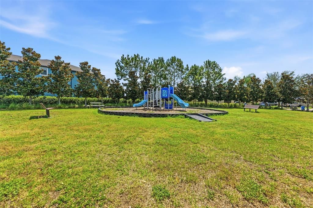 For Sale: $349,900 (3 beds, 2 baths, 2084 Square Feet)