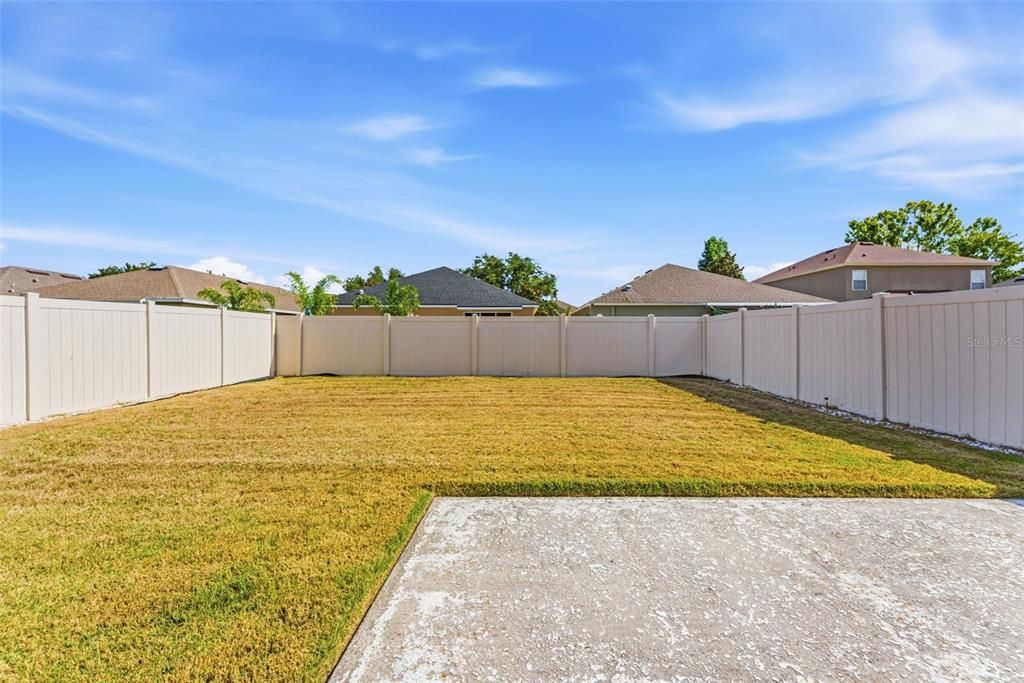 For Sale: $349,900 (3 beds, 2 baths, 2084 Square Feet)