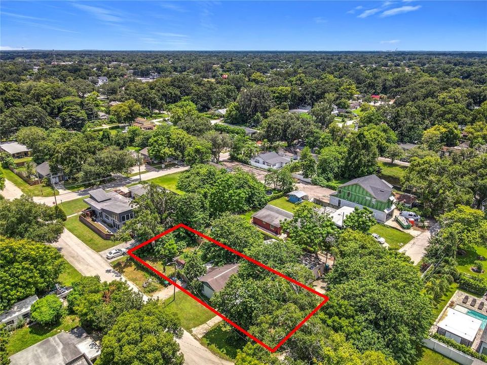 For Sale: $285,000 (2 beds, 1 baths, 672 Square Feet)