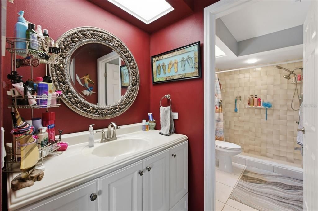 For Sale: $275,000 (3 beds, 2 baths, 1521 Square Feet)